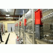 Cuve vinicole parallélépipédique en inox avec options sur mesure et régulation thermique