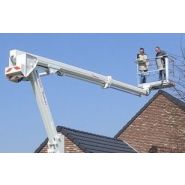 Nacelle tractable pour interventions en hauteur sans encombrement routier