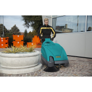 Balayeuse accompagnée Kobra - Nettoyage rapide des moyennes dimensions - Essence ou électrique silencieuse_3