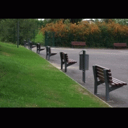 Banc public en bois Orca Ariane - lames en bois exotique et piètement en aluminium_3