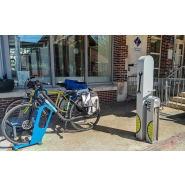 Station de réparation et gonflage robuste pour vélo - altinnova  altao fix'air 2 en 1_3