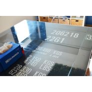 Table en conteneur - showroom en container maritime - Plateau en verre - Eurobox_3
