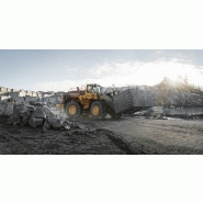 Chargeuse sur pneus Volvo L350H dotée d'une structure de châssis résistante