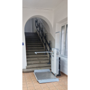 Monte-escalier avec plateforme V6 - pour escaliers droits - sécurité totale - personnalisable en couleurs RAL_3