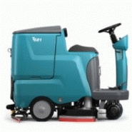 Autolaveuse à conducteur porté T681 - Compacte, performante et équipée d'un réservoir de 100L_3