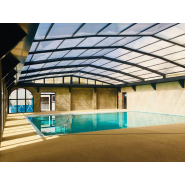 Abri piscine haut avec toiture rétractable - Royal Emporium - Design luxueux et matériaux haut de gamme_3