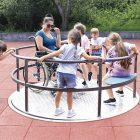 Manège carrousel en acier galvanisé avec roulements et polyéthylène - 3 places et 2 sièges_3