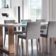 Chaise minimaliste et robuste pour restaurants accueillants_3