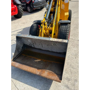 Knikmops KM 130 - Mini-chargeuse compacte et polyvalente - Kubota diesel - 2022_3