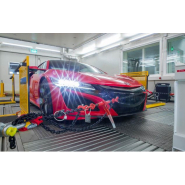 Chambre d'essai à rouleaux avec régulation de climat pour véhicule complet_3