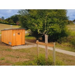 Toilette publique extérieure monopente