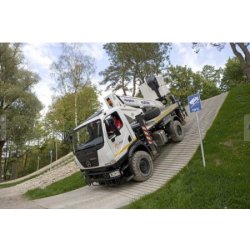 Scorpion 15e camion nacelle - oil & steel france - 15,9m