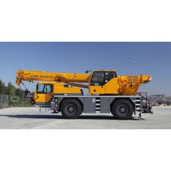 Grue automotrice LTM 1030-2.1 - Liebherr - capacité de charge max 35 t - flèche télescopique 9,20 m à 30,00 m - moteur Mercedes-Benz