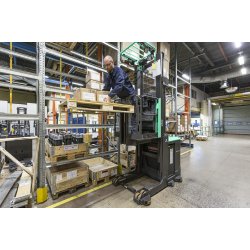 Chariot préparateur de commande grande hauteur OPBH12H & OPBM10P - Mitsubishi Forklift Trucks - 1250 kg - Levée 5.2 à 10.5 m - Électrique
