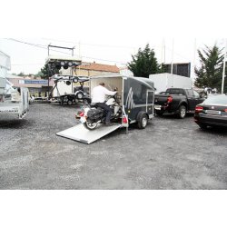 Remorque fermée avec une suspension pullman 2 galvanisée pour le transport de grosse moto, de quad, de vélos, les loisirs ou pour des besoins pro - debon - cargo p2