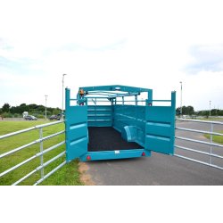 Rollvan 59 - Remorque bétaillère Rolland - PTAC 7800 kg - Système plain-pied hydraulique et sécurité optimale