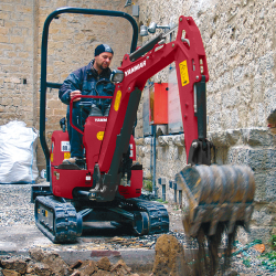 Mini-pelle zéro déport arrière avec une maniabilité et une performance exceptionnelle  pour les environnements les plus difficiles -  VI010-2A YANMAR