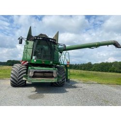 Moissonneuse-batteuse JOHN DEERE S690 - 2011 - 10,70m de largeur de coupe - 10 000L trémie