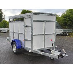 Remorque bétaillère Lider 44540 - un essieu freiné 1350 kg - 250 x 125 x 155 cm