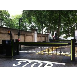 Barrière de sécurité levante automatique, certifiée pas 68, pour les sites à hauts risques d'intrusion - frontier pitts france - terra ultimate