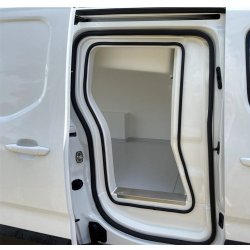 Véhicule frigorifique Cellule intégrée IsoCity – Opel Combo – Froid positif ou négatif