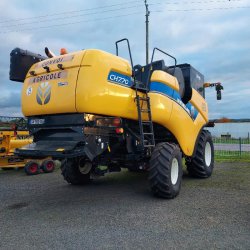 Moissonneuse-batteuse New Holland CH 7.70 Stage V - Année 2021, Largeur de coupe 7,70 m, Trémie 9 300 L