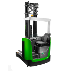 Chariot à mât rétractable R100 pour la manutention de charges à très grande hauteur en Isère et Rhône   -  disponible en achat neuf et en location de courte à longue durée