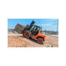 Chariot électrique tout-terrain - C351H - AUSA - 3500 kg - Transmission hydrostatique - Moteur Kubota