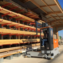 Chariot Multidirectionnel Électrique  avec une Capacité de levage  jusqu'à 4,5 tonnes en Isère et Rhône - Alpes  -  disponible en achat neuf et en location de courte à longue durée