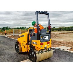 CT260 Rouleau tandem vibrant - JCB - poids opérationnel 2420/2560 kg avec moteur Kubota de 18,5 kW et système télématique LiveLink