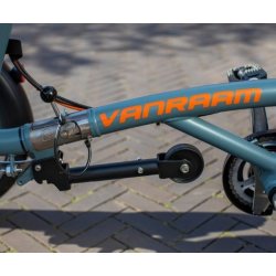 Vélo tandem pour handicapé avec siège à l'avant et roues avant inclinées - Opair
