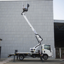 Nacelle sur Camion SCORPION 1490  conçue pour les travaux en hauteur en extérieur en Alpes -  disponible en achat neuf et en location de courte à longue durée