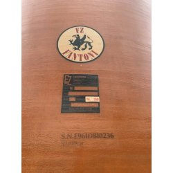 Cuve Fantoni 150 HL d'occasion - sur pieds, niveau gradué, trappe DN 400, vanne Ø 50