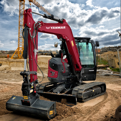 Midi-pelle zéro déport arrière ViO82 YANMAR - Stabilité optimale et force de levage exceptionnelle pour environnements urbains exigus