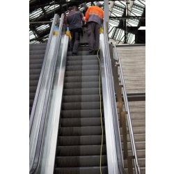 Step100 machine de nettoyage des escaliers roulants