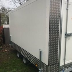 Remorque frigorifique double essieu 2x1350kg - RAPHA 20 - Châssis Lider freiné et dimensions intérieures optimisées