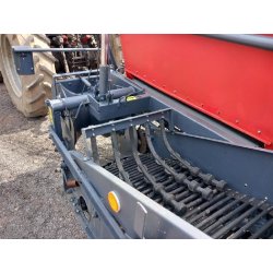 Arracheuse de pommes de terre Bolko Z643 - Occasion - Machine rénovée avec trémie à tapis