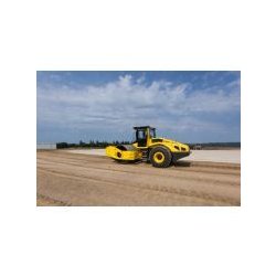 Bw 226 DH-5 - Rouleau monocylindre Bomag impressionnant - Poids 25 000 kg - Tier 3