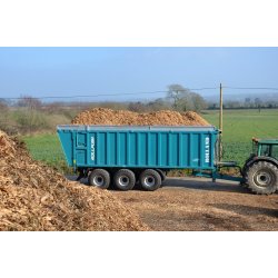 Rollpush 9747 - Benne agricole monocoque Rolland - Fond poussant inclinable - Volume 47 m³