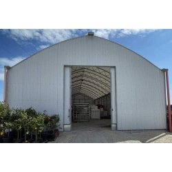 Serre à travées multiples dotée de faîtière double courbe en treillis,Idéale pour la construction d'entrepôts agricoles, d'abris pour le stockage de matériel agricole - Multiart TR