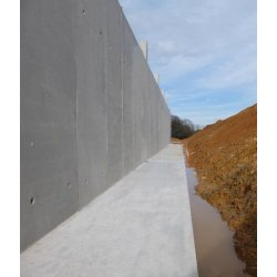 Mur de soutènement béton industriel - Maison Bleue - robuste et durable