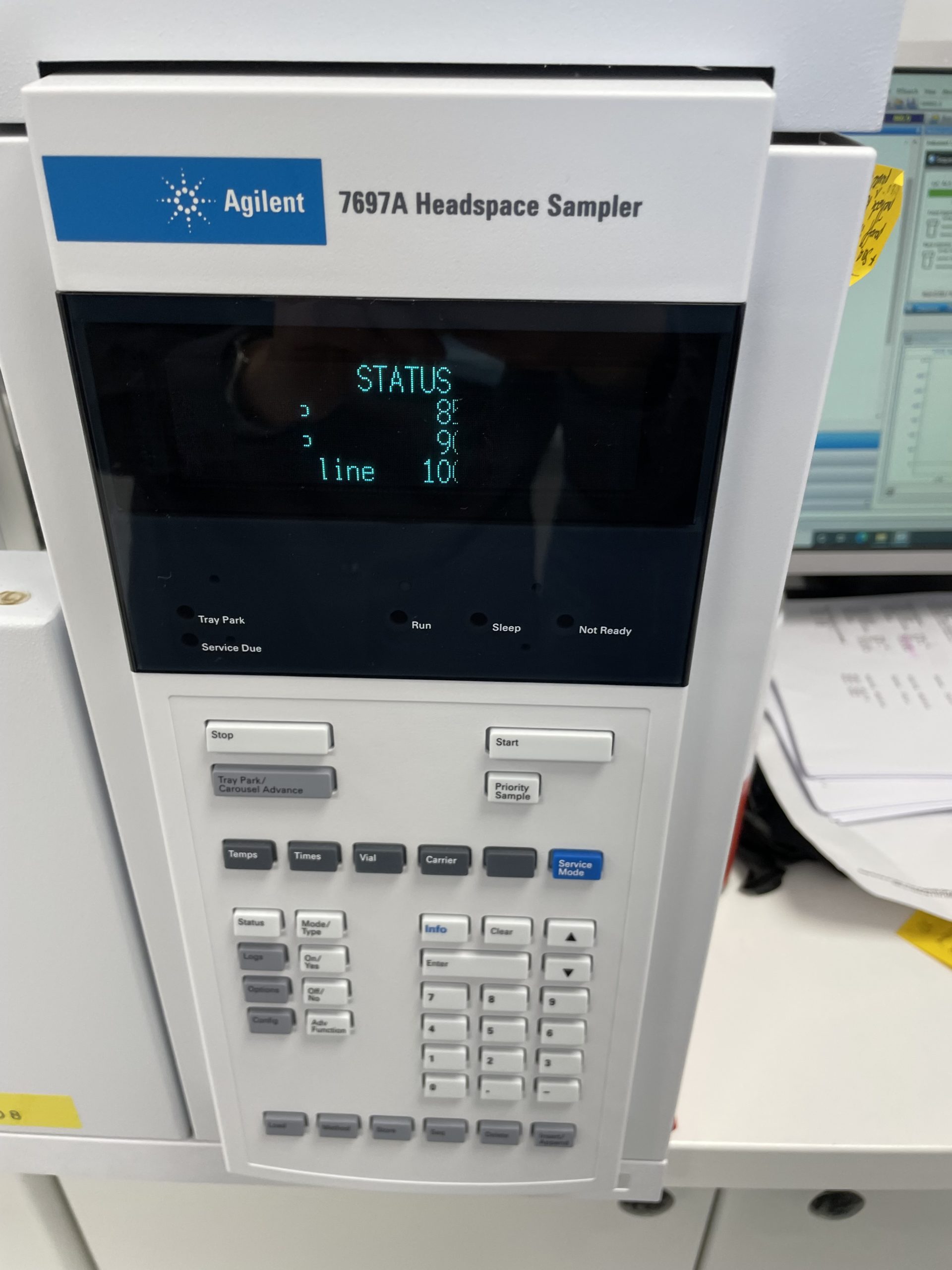 Chromatographie gazeuse de laboratoire pharmaceutique agilent headspace sampler 7697a - p21071133_4