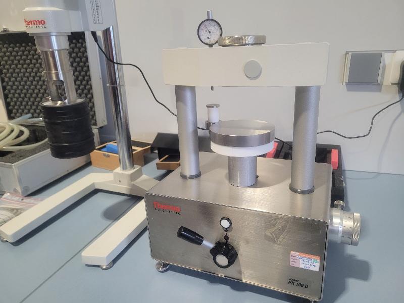 Viscosimètre THERMO HAAKE Viscotester 550 avec Système de mesure Plate-Cone PK 100 D_4