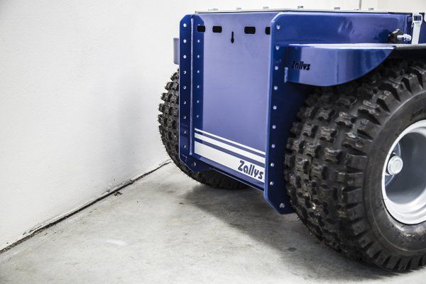 M10 - tracteur logistique - zallys - capacité de charge 10000 kg_4