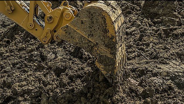 Godet d'excavation à usage normal avec lame de nivellement - caterpillar finance france - 1 500 mm (59 in) - poids 1156 kg_4