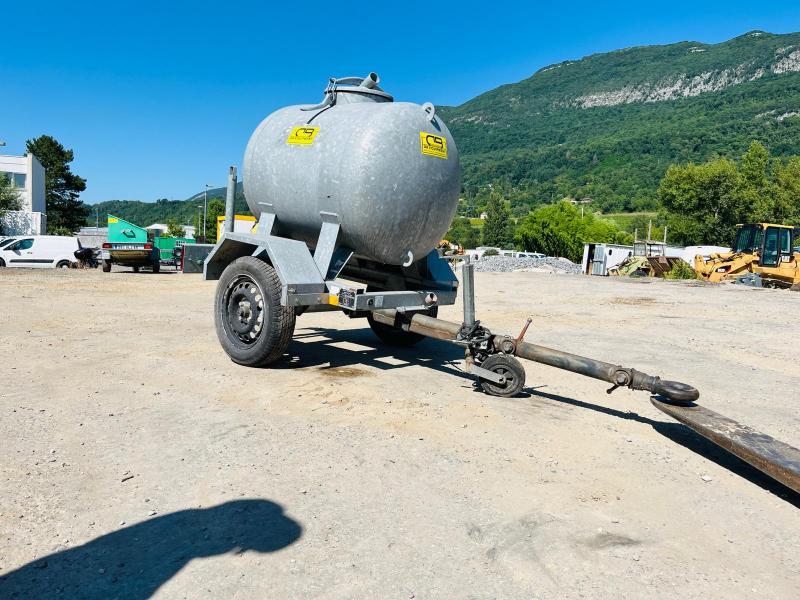 Cuve 500L sur remorque TR0500L_4