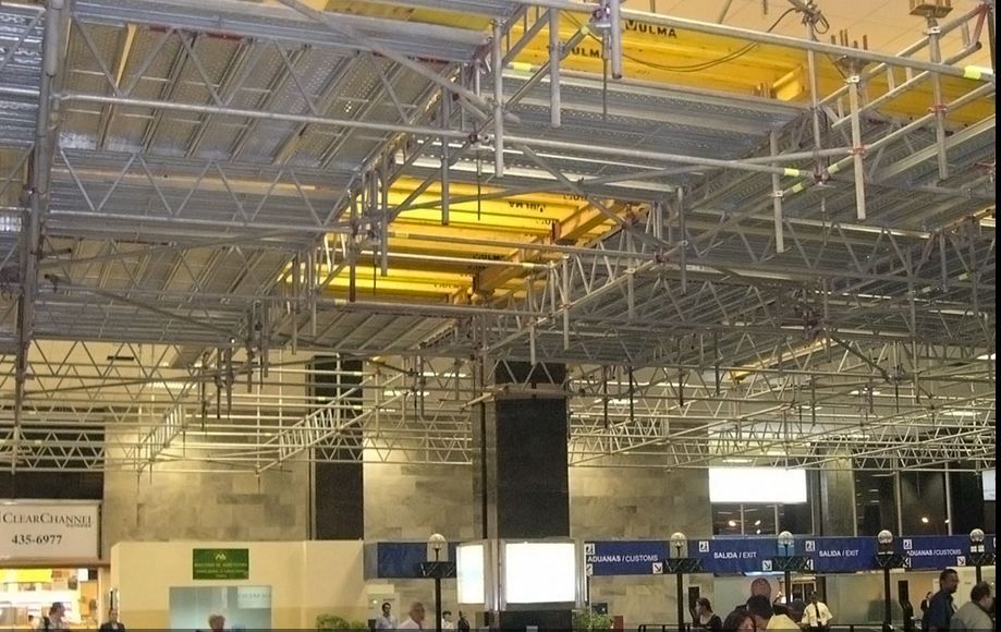 Échafaudage de protection BRIO - ULMA - configurations multiples, montage rapide et protection contre intempéries_4