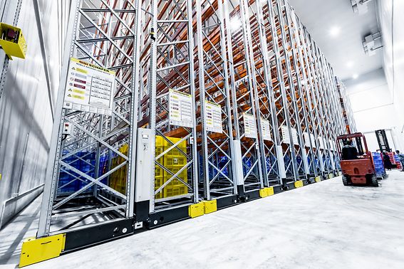 Palletier mobile dynamique pour les produits volumineux et lourds  - SSI SCHÄFER_4