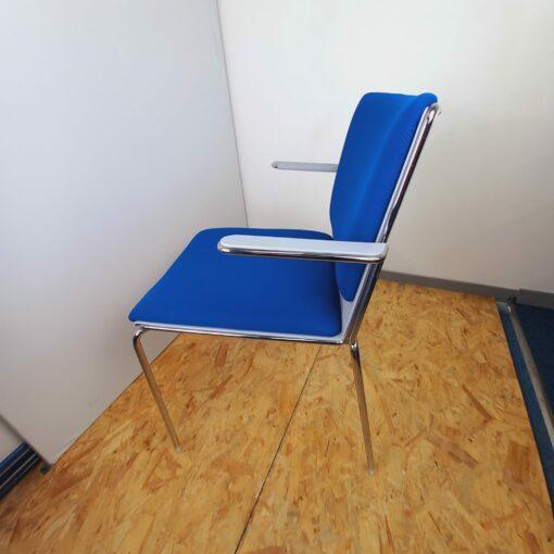 Chaise visiteur Telly Eurosit d'occasion - structure 4 pieds en métal, empilable, design élégant, dossier polypro_4