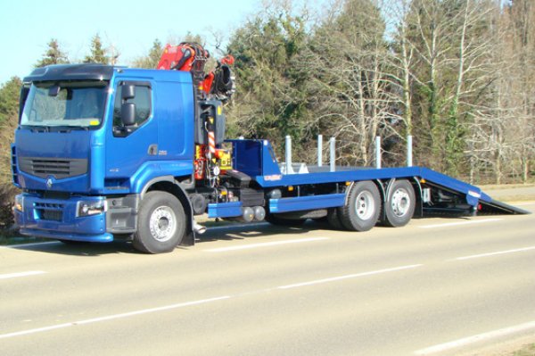 Remorque Fiault 32T avec système d'accrochage de sangles